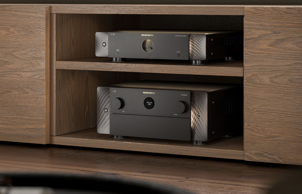 Японский бренд Marantz представил старший шестиканальный усилитель мощности AMP 30 для высококлассного домашнего кинотеатра. 