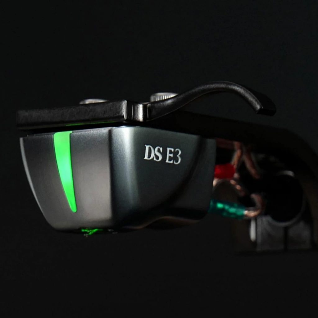 DS_E3_Cartridge-_2.jpg