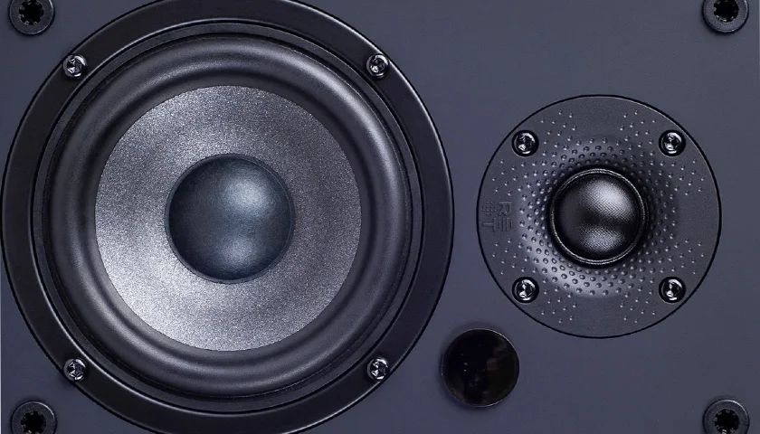 radiotehnika_s10n_black_841.jpg