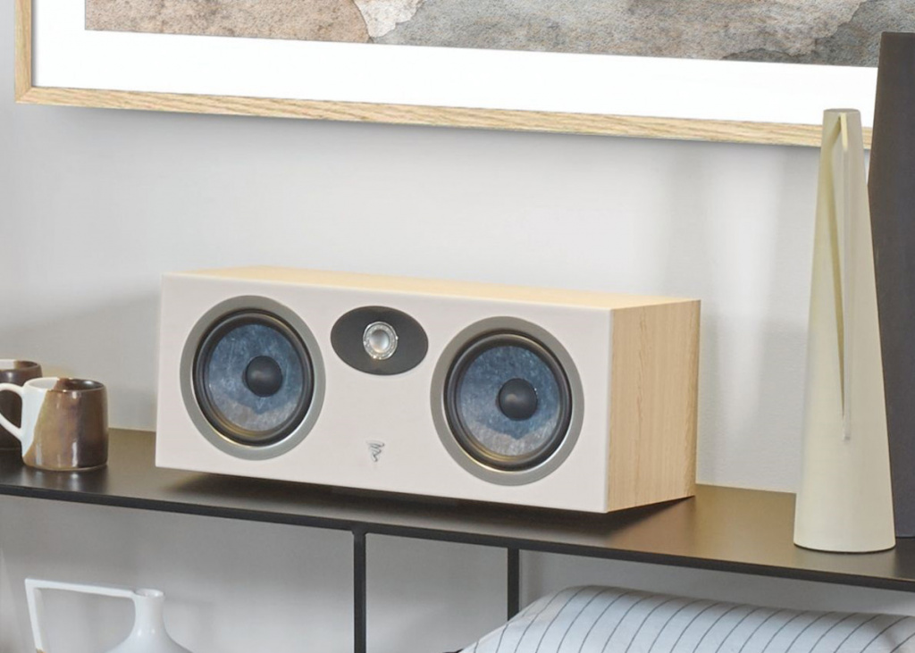 focal_theva_center_light_wood_101.jpg