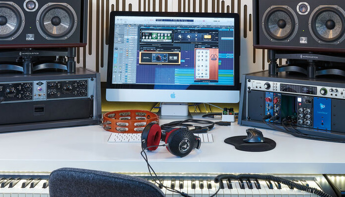 focal_clear_mg_professional_studio.jpg