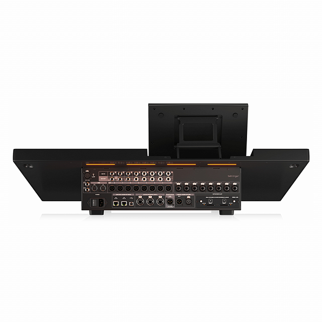 Behringer WING-BK_1