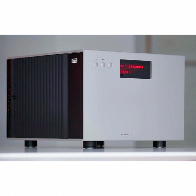 Soulution 717 Power Amplifier_1