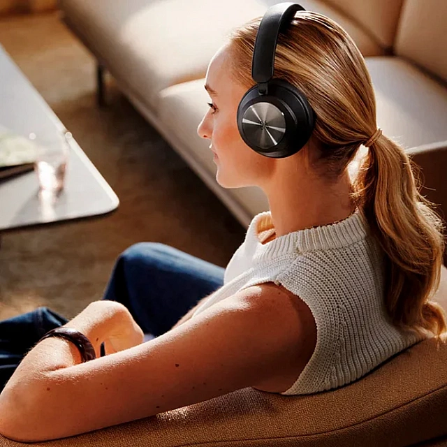 Bang & Olufsen Beocom Portal Black Anthracite UC_6
