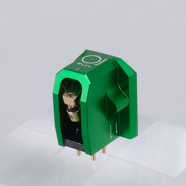 Takumi Kuro MC Green_2